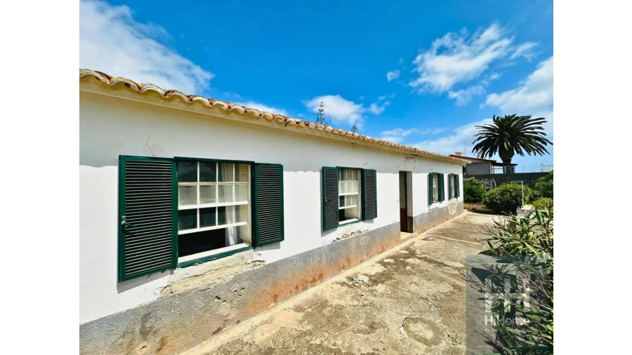 Moradia T4 para Venda em Porto Santo Foto 3