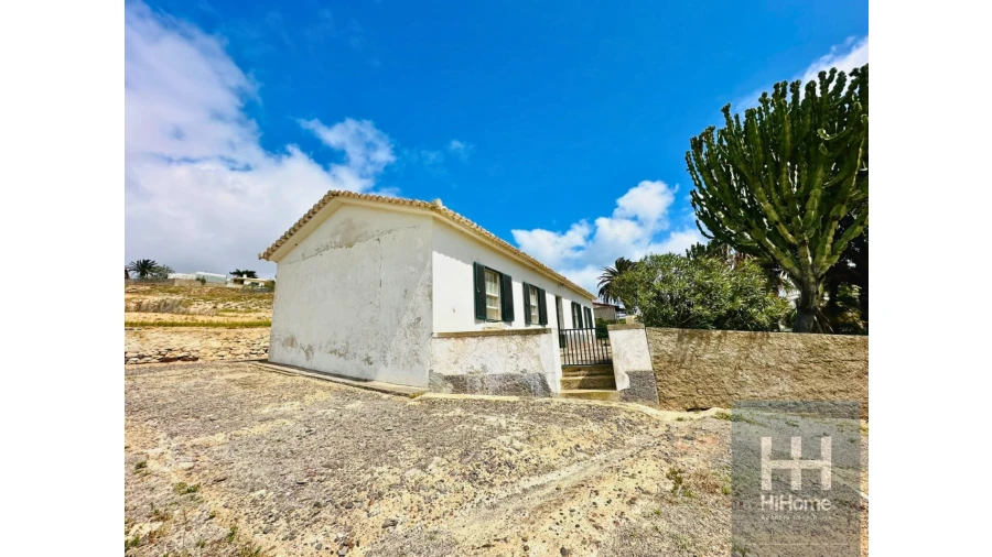 Moradia T4 para Venda em Porto Santo Foto 4
