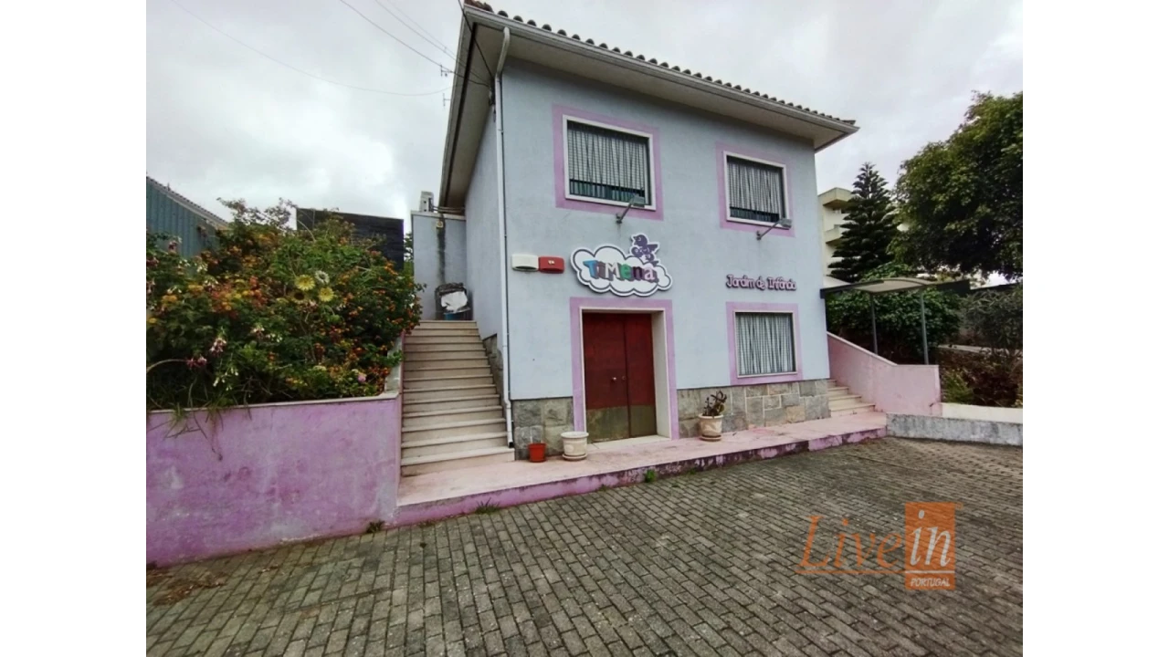 Moradia T5 para Venda em Odivelas Foto 3