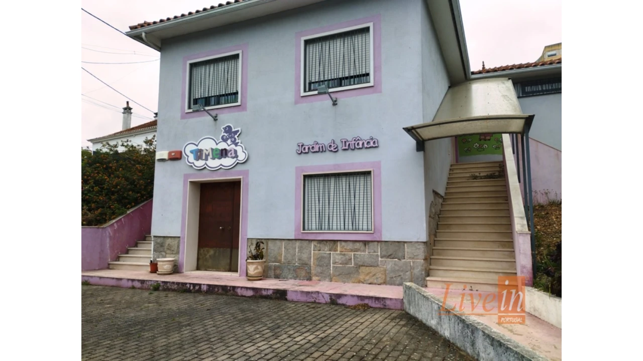 Moradia T5 para Venda em Odivelas Foto 4