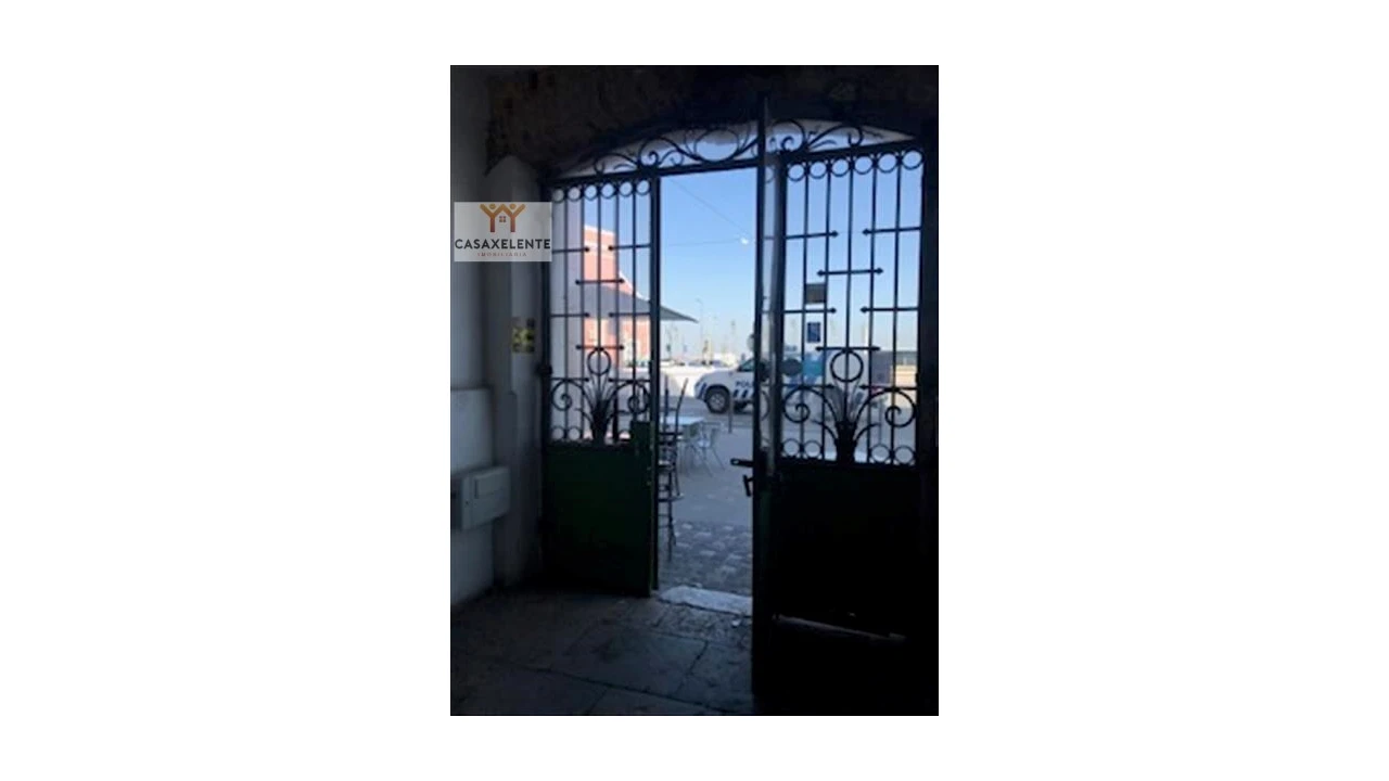 Prédio para Venda em Santa Maria Maior Foto 1