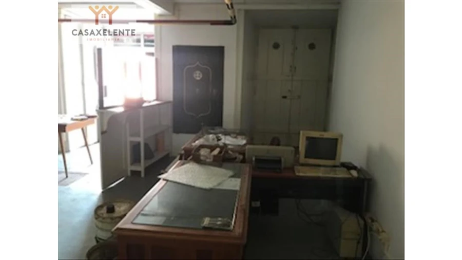 Prédio para Venda em Santa Maria Maior Foto 4
