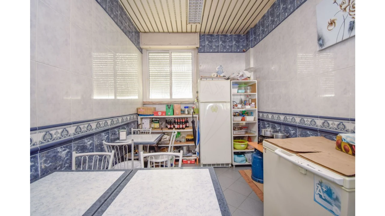 Negócio para Venda em Póvoa de Santo Adrião e Olival Basto Foto 5