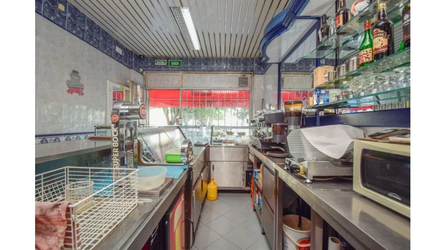 Negócio para Venda em Póvoa de Santo Adrião e Olival Basto Foto 7