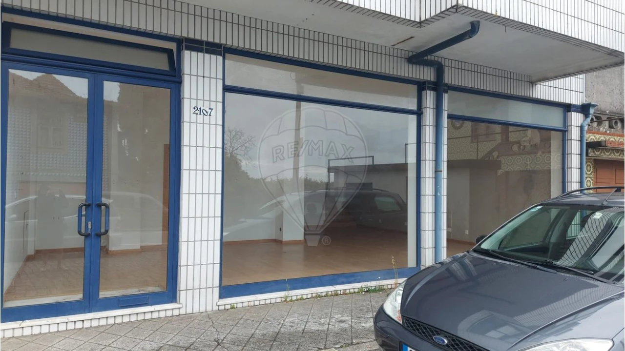 Garagem para Arrendamento em Lourosa Foto 2