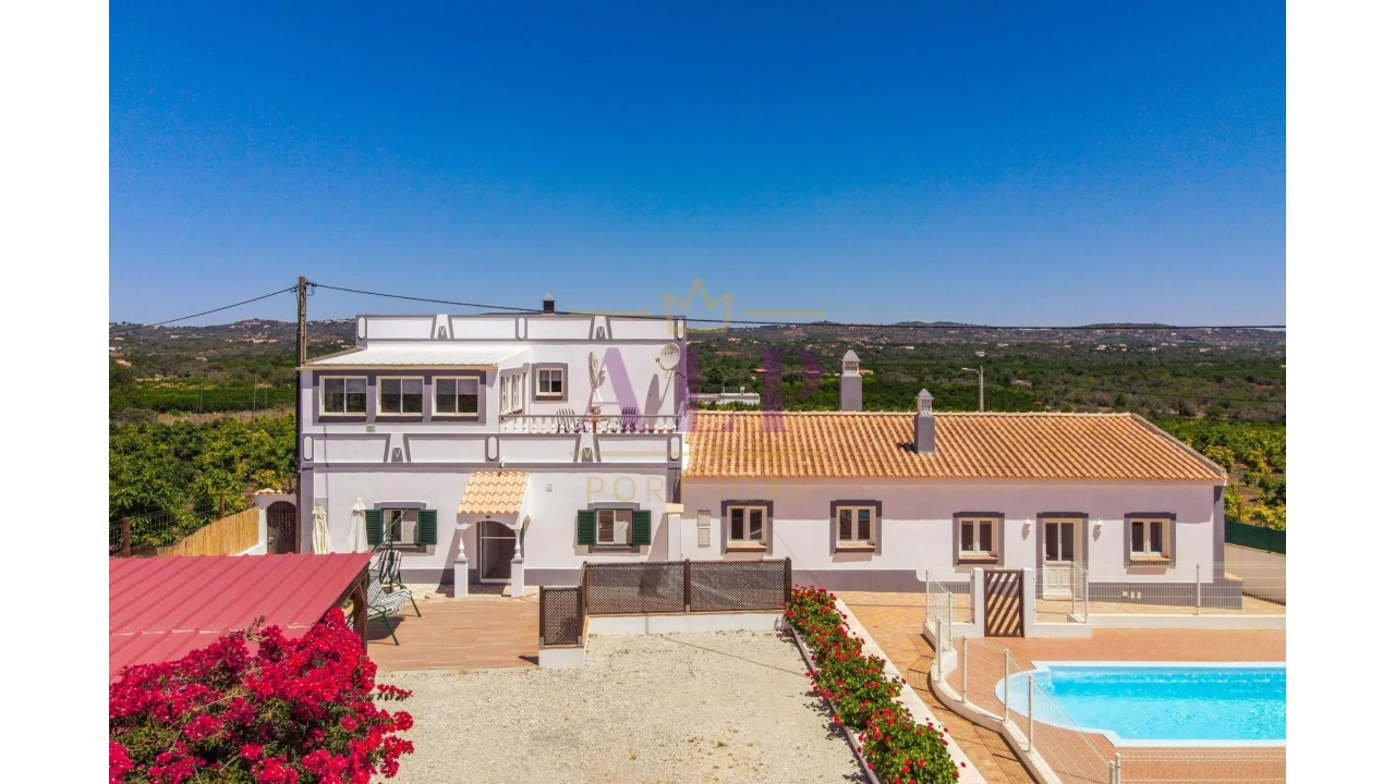 Moradia T5 para Venda em São Silvestre Foto 1