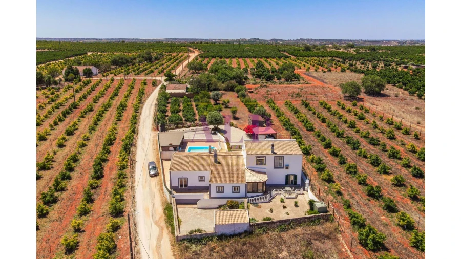 Moradia T5 para Venda em São Silvestre Foto 24