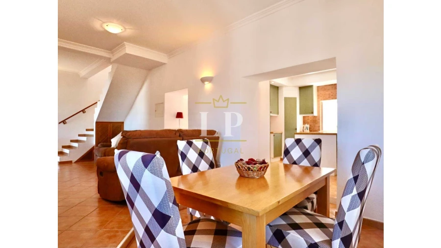 Moradia T5 para Venda em São Silvestre Foto 5