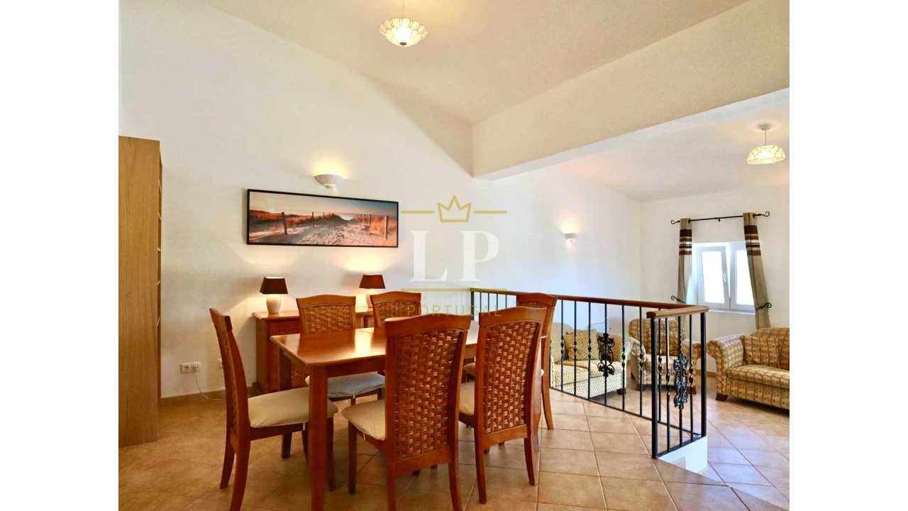 Moradia T5 para Venda em São Silvestre Foto 14