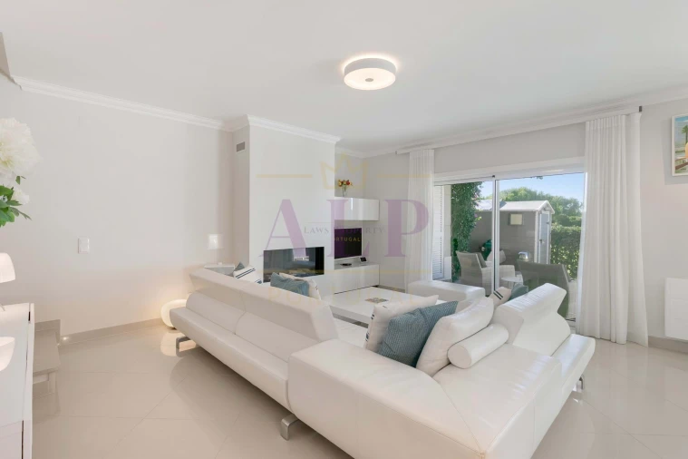 Moradia T3 para Venda em Lagos (São Sebastião e Santa Maria) Foto 10