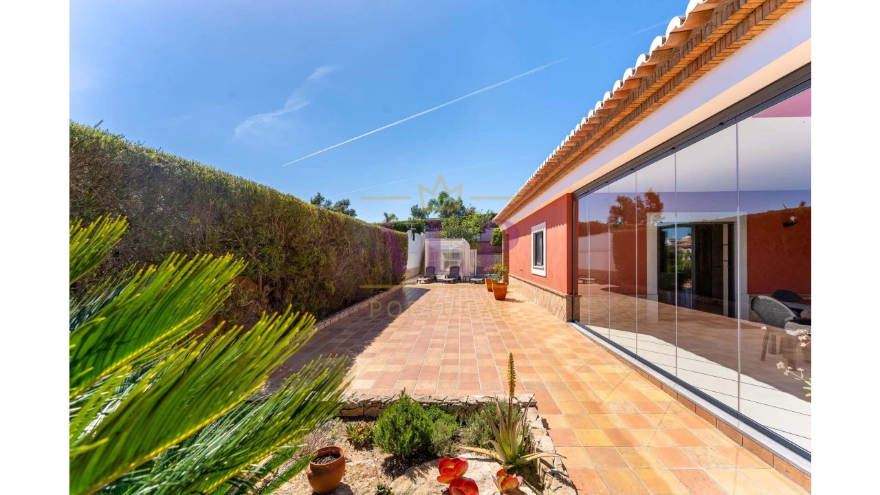 Moradia T3 para Venda em Lagos (São Sebastião e Santa Maria) Foto 25