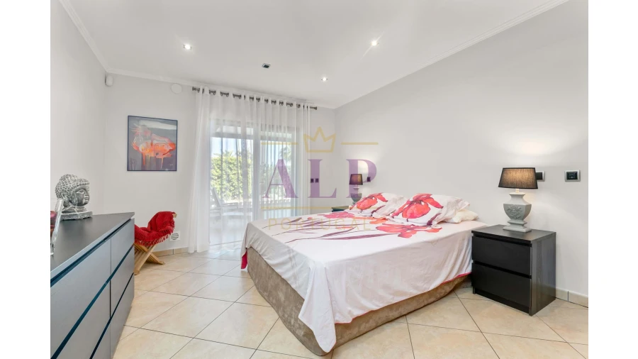 Moradia T3 para Venda em Lagos (São Sebastião e Santa Maria) Foto 21