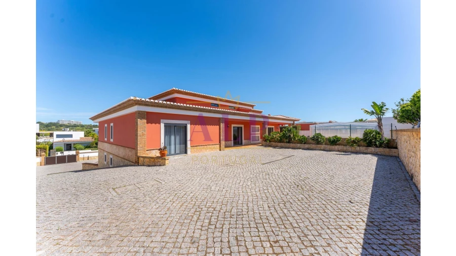 Moradia T3 para Venda em Lagos (São Sebastião e Santa Maria) Foto 34