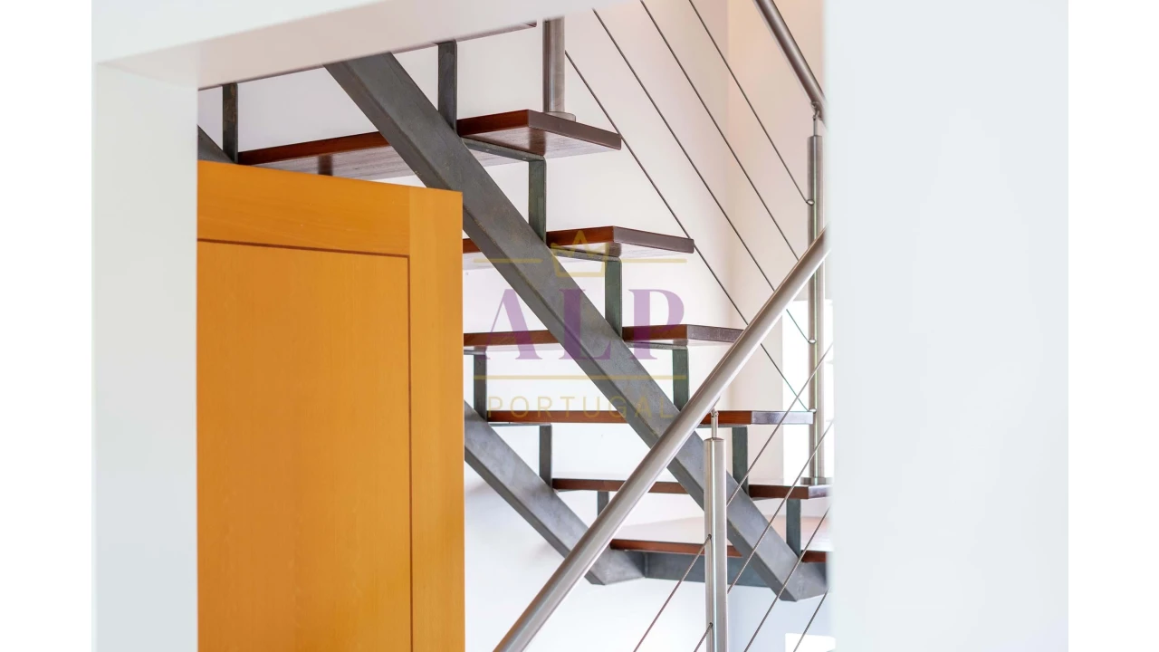 Moradia T3 para Venda em Lagos (São Sebastião e Santa Maria) Foto 40