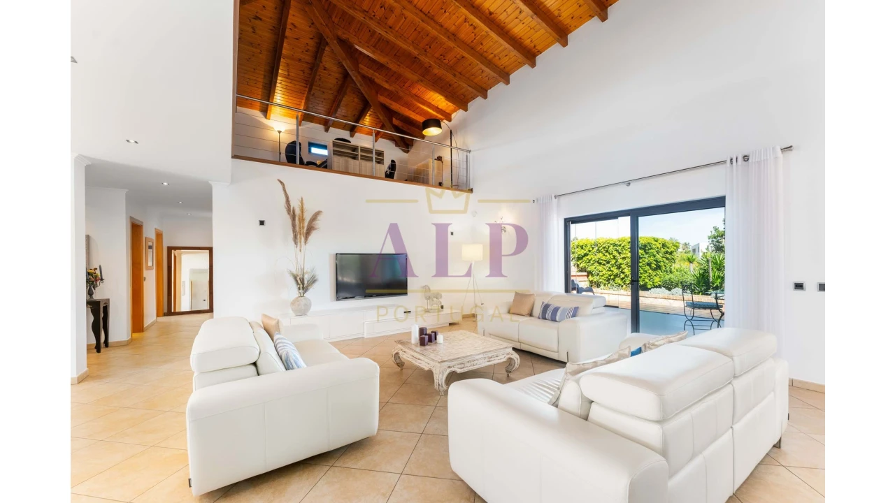 Moradia T3 para Venda em Lagos (São Sebastião e Santa Maria) Foto 6