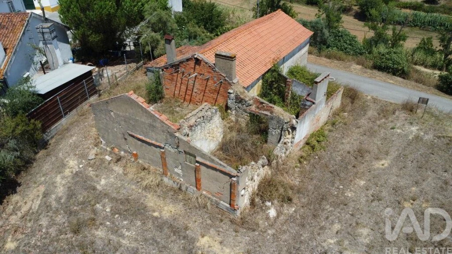 Moradia T1 para Venda em Brogueira, Parceiros de Igreja e Alcorochel Foto 21
