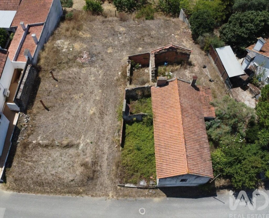 Moradia T1 para Venda em Brogueira, Parceiros de Igreja e Alcorochel Foto 22