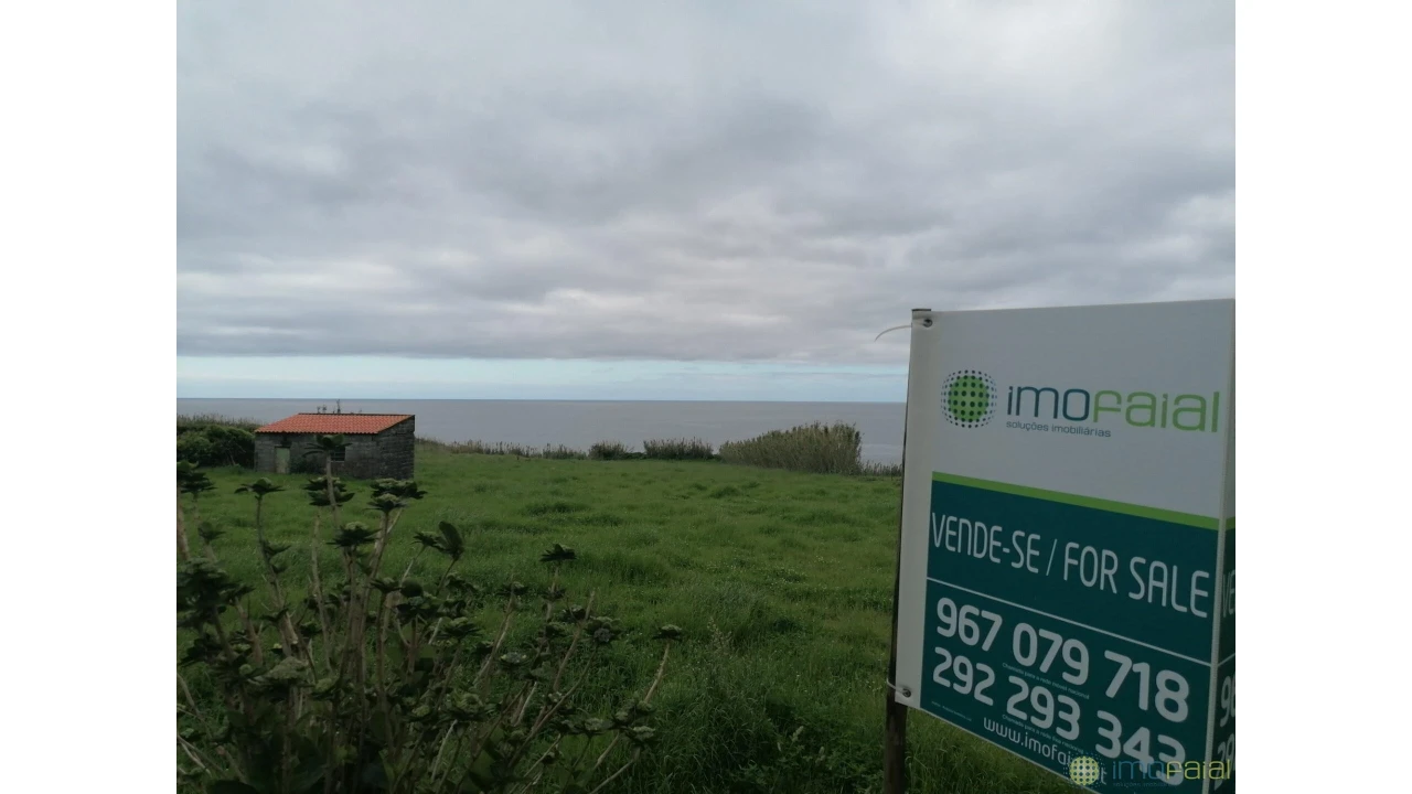 Terreno para Venda em Feteira Foto 4