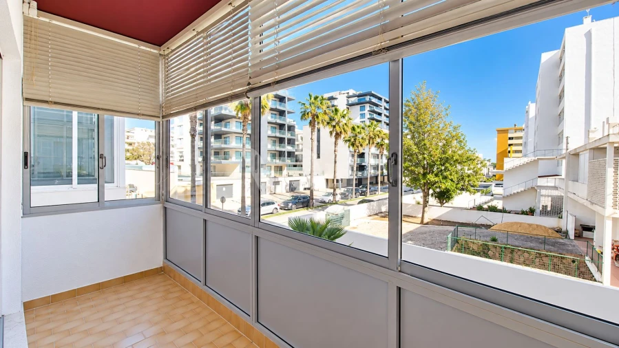 Apartamento T1 para Venda em Quarteira Foto 2