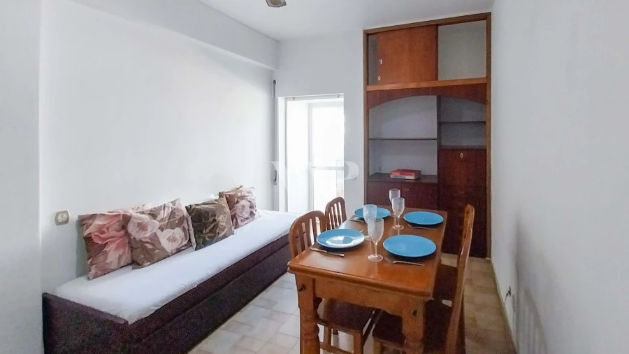 Apartamento T1 para Venda em Quarteira Foto 6