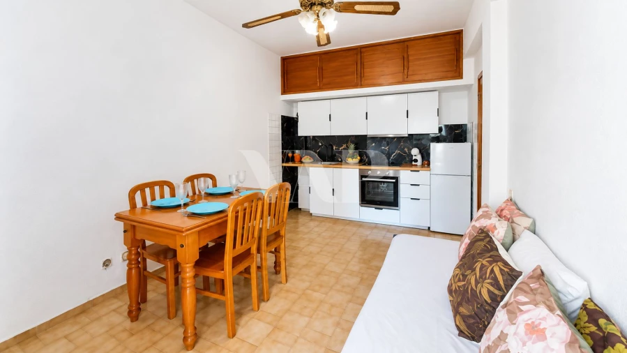 Apartamento T1 para Venda em Quarteira Foto 3