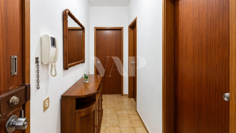 Apartamento T1 para Venda em Quarteira Foto 5