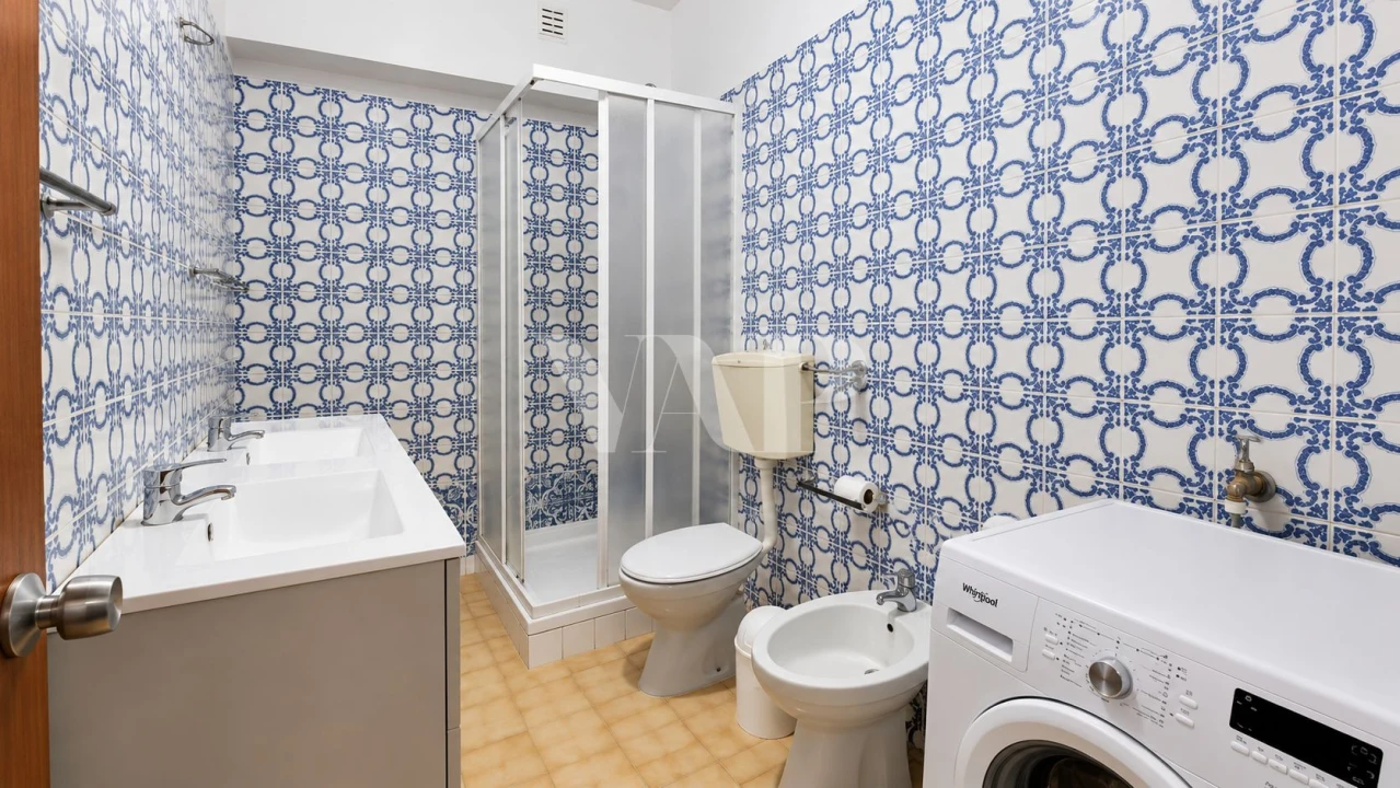 Apartamento T1 para Venda em Quarteira Foto 14
