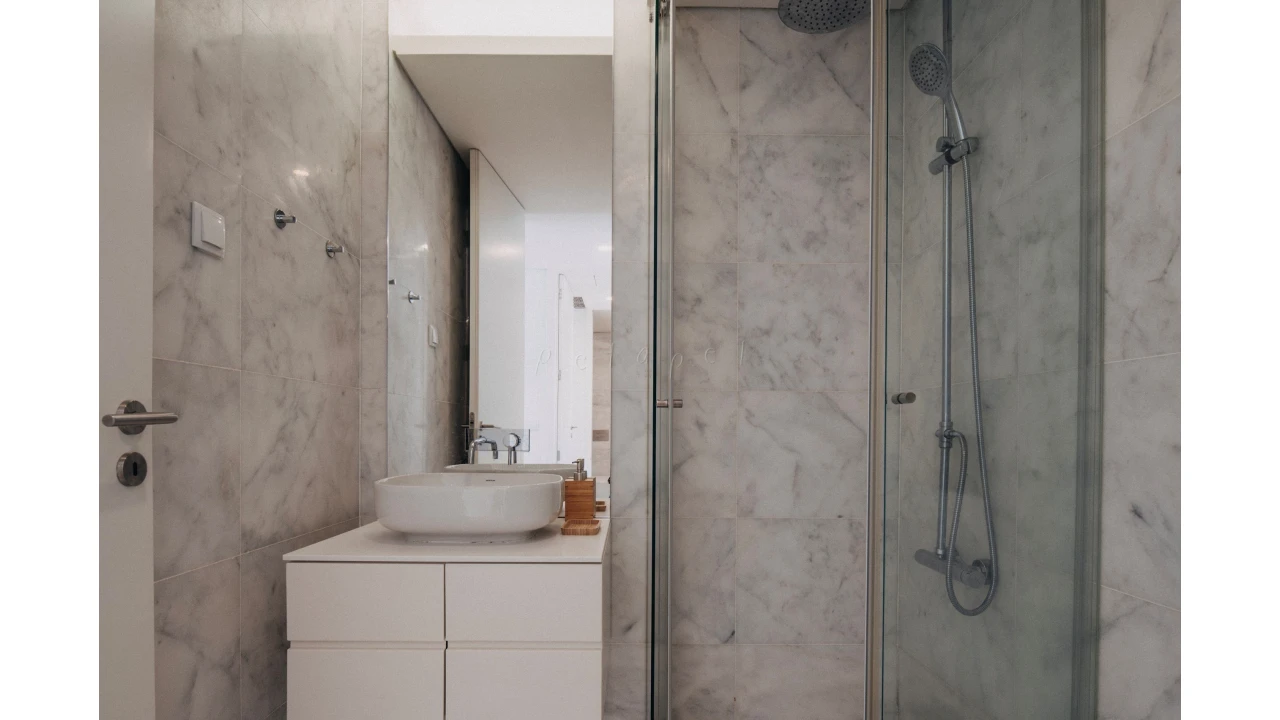 Apartamento T2 para Venda em Santo António Foto 10