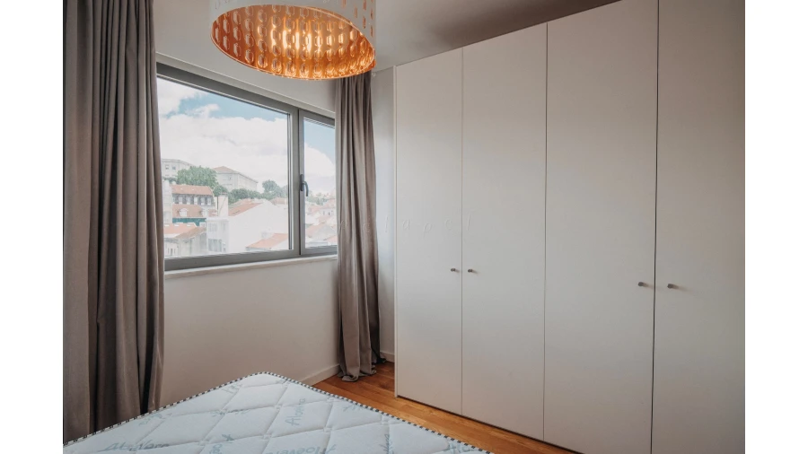 Apartamento T2 para Venda em Santo António Foto 11
