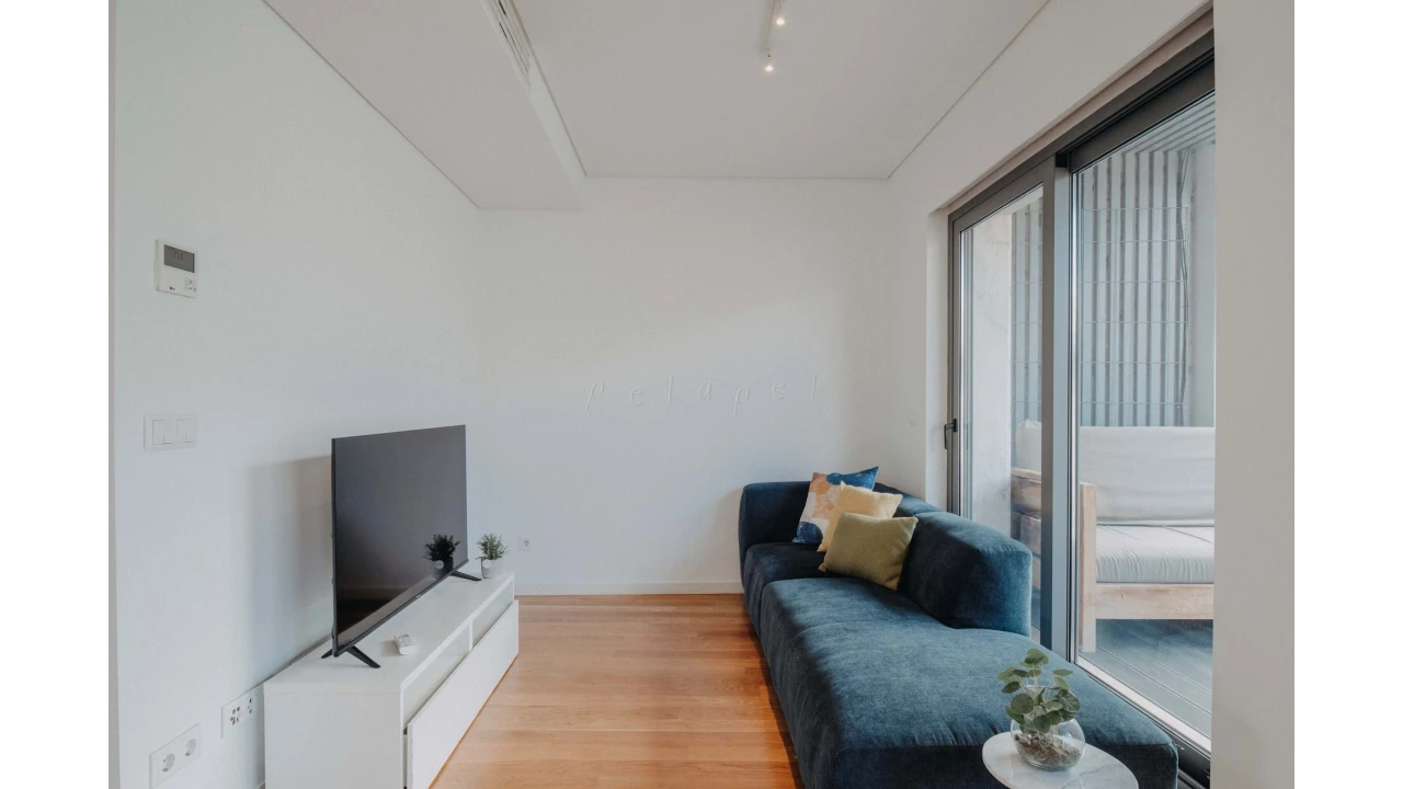 Apartamento T2 para Venda em Santo António Foto 2