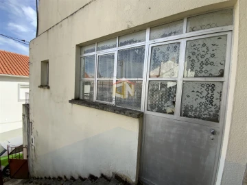 Moradia T3 para Venda em Aldeia Velha