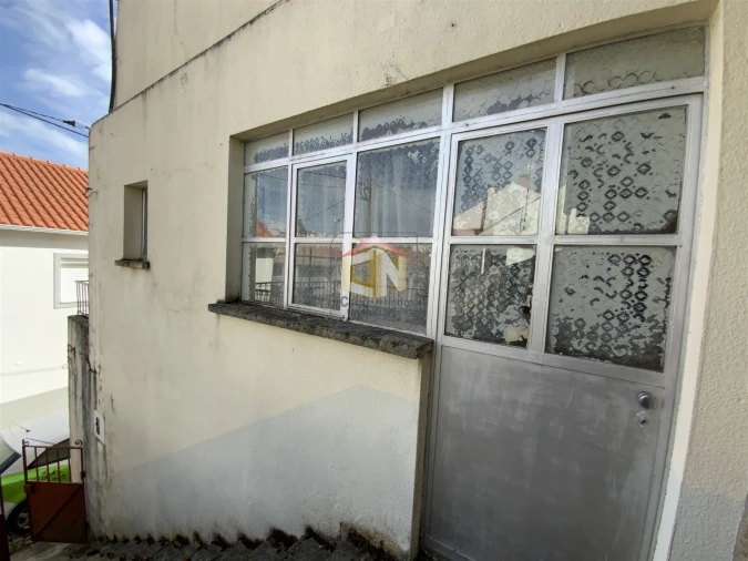 Moradia T3 para Venda em Aldeia Velha Foto 3