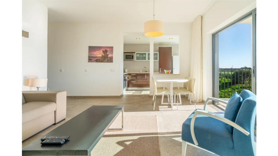 Apartamento T1 para Venda em Mexilhoeira Grande Foto 7