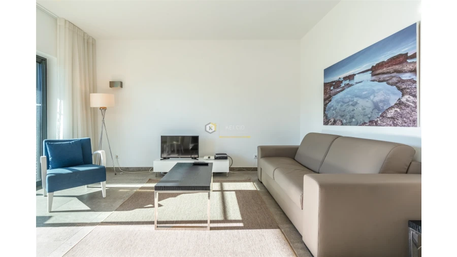 Apartamento T1 para Venda em Mexilhoeira Grande Foto 3