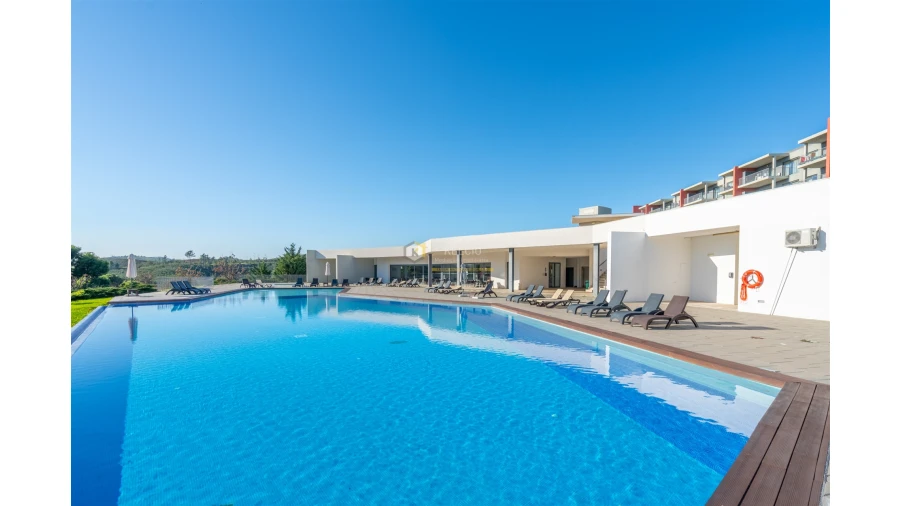 Apartamento T1 para Venda em Mexilhoeira Grande Foto 30