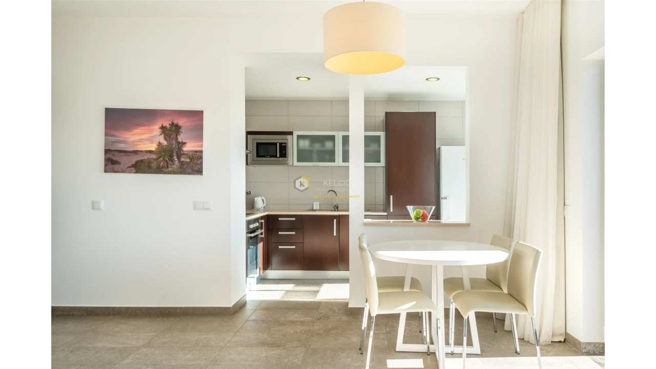 Apartamento T1 para Venda em Mexilhoeira Grande Foto 6