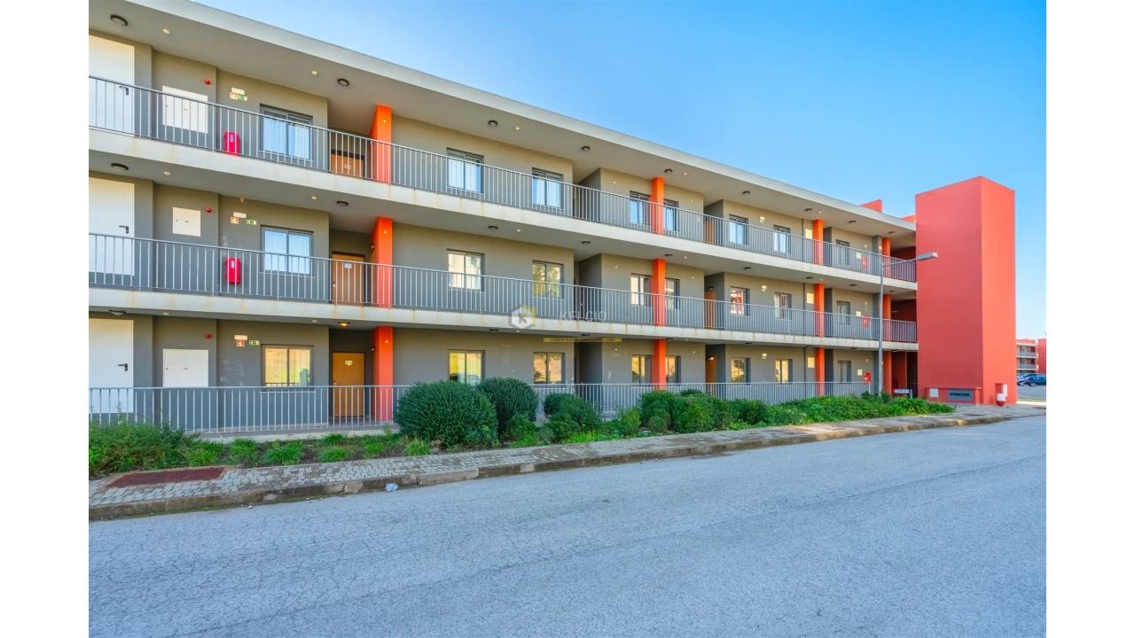 Apartamento T1 para Venda em Mexilhoeira Grande Foto 21