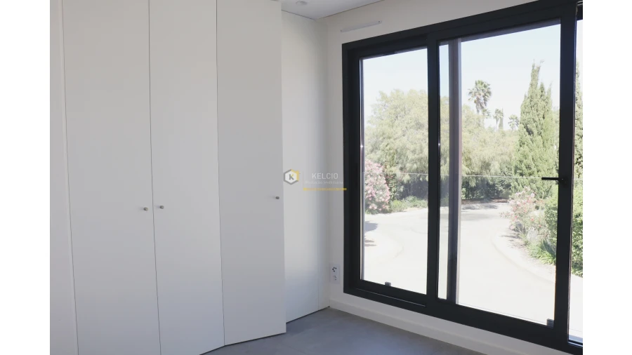 Moradia T2 para Venda em Quarteira Foto 11