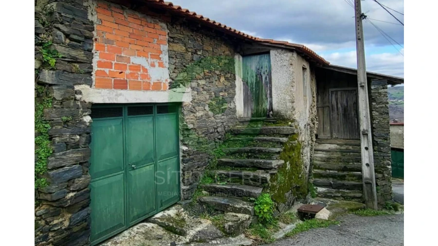 Moradia T4 para Venda em Paço Foto 2