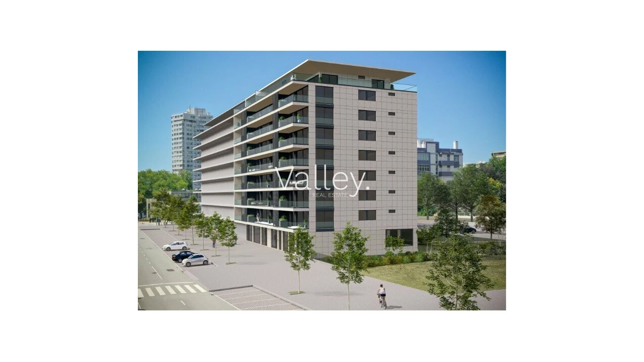 Apartamento T4 para Venda em Ramalde Foto 2