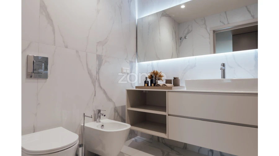 Apartamento T4 para Venda em Santa Marinha e São Pedro da Afurada Foto 15