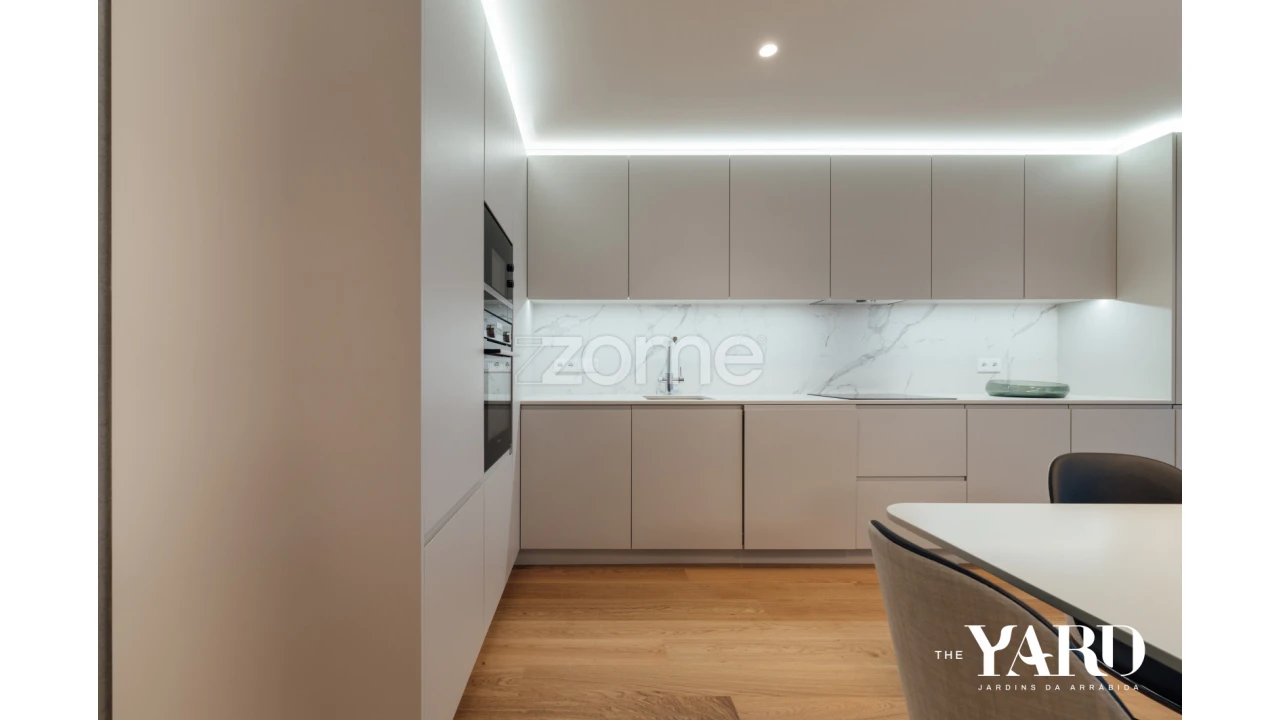 Apartamento T4 para Venda em Santa Marinha e São Pedro da Afurada Foto 9
