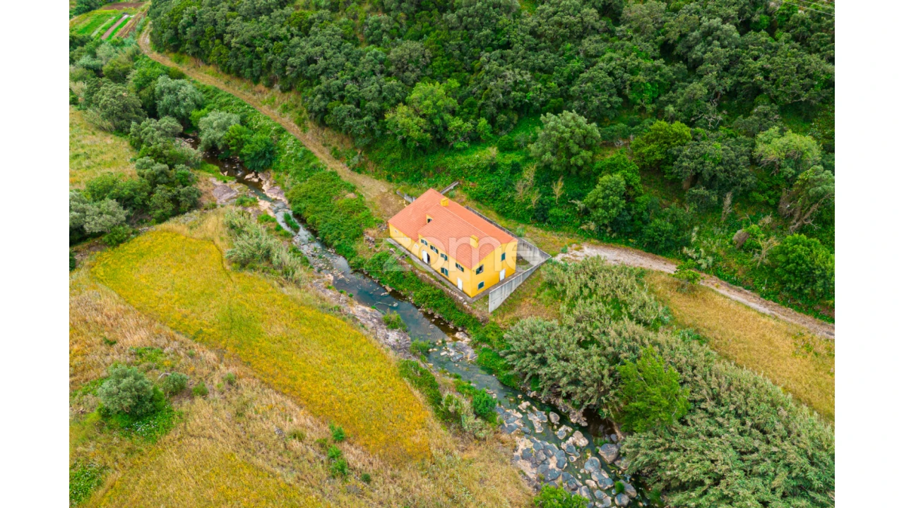Quinta T4 para Venda em Loures Foto 3