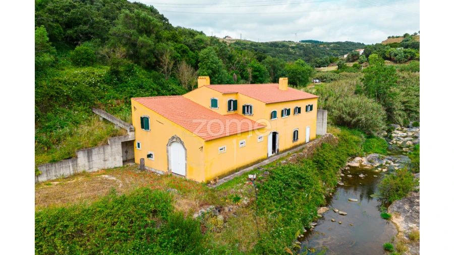 Quinta T4 para Venda em Loures Foto 2