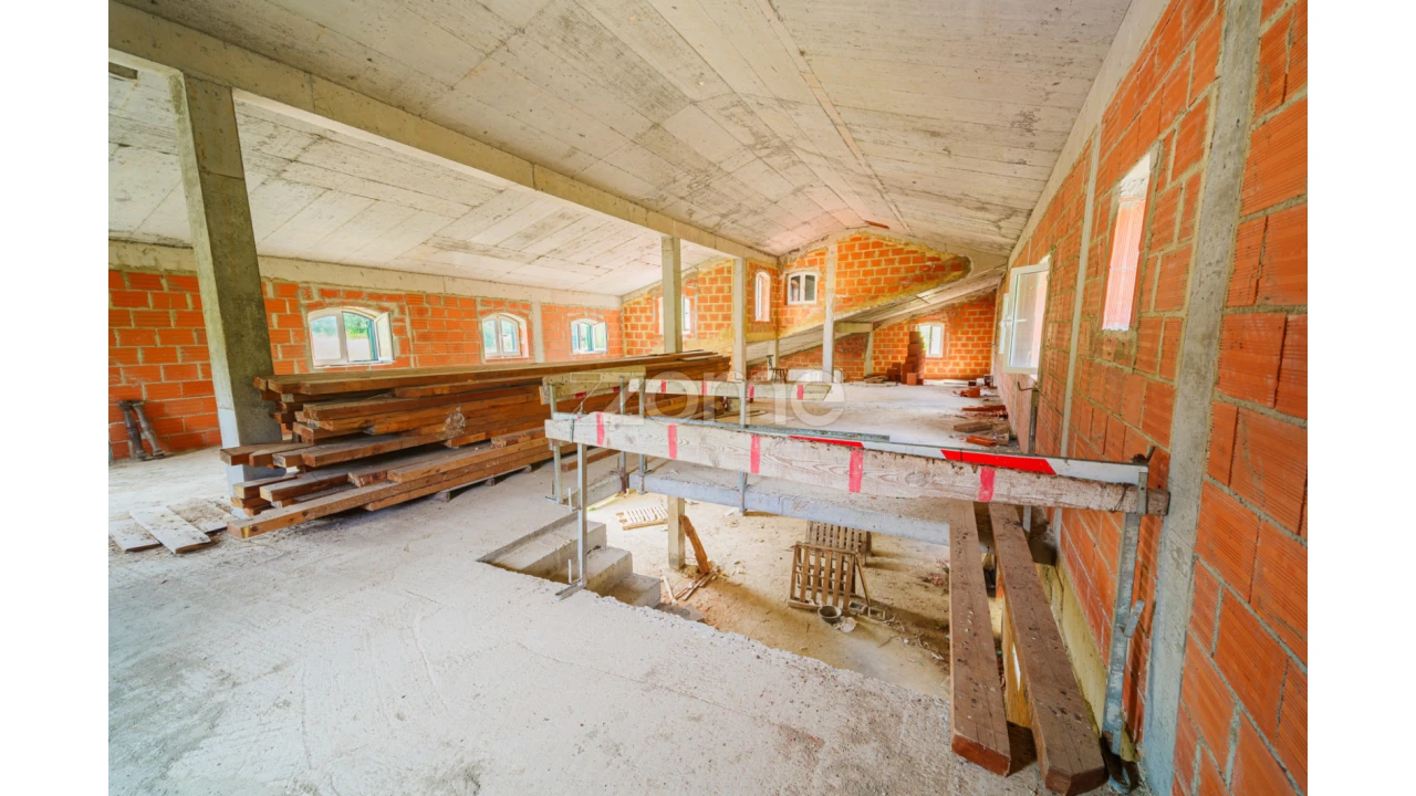 Quinta T4 para Venda em Loures Foto 26