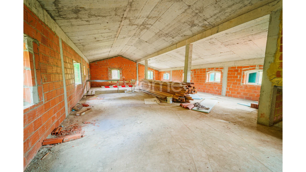 Quinta T4 para Venda em Loures Foto 23