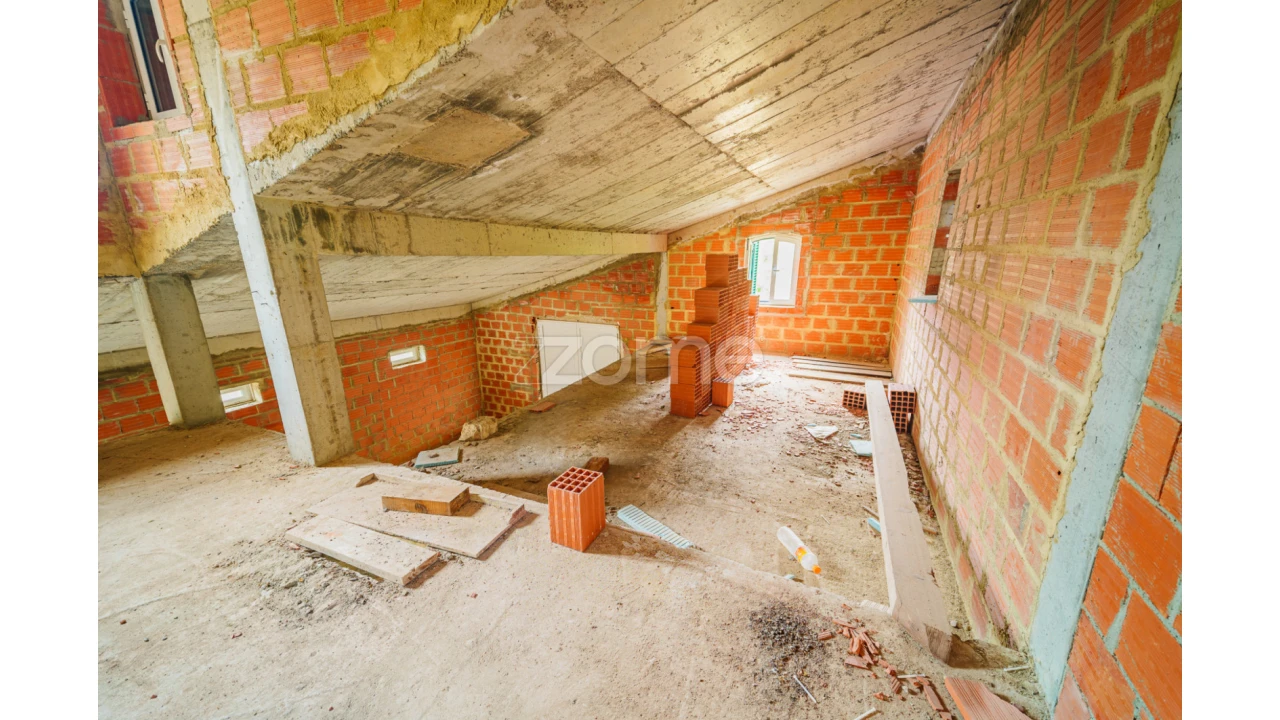 Quinta T4 para Venda em Loures Foto 25