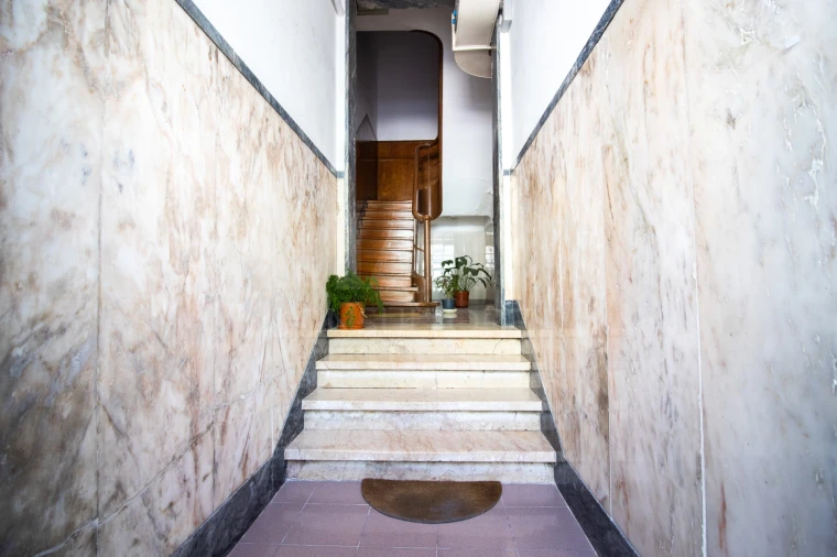 Apartamento T1 para Arrendamento em São Vicente Foto 3