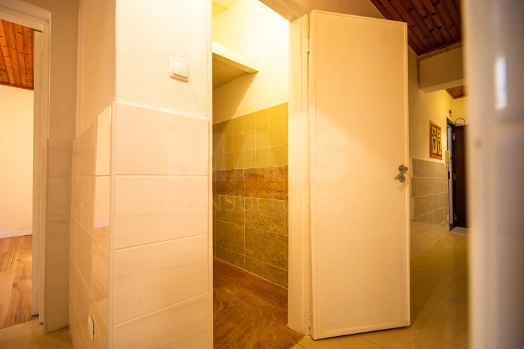 Apartamento T1 para Arrendamento em São Vicente Foto 7