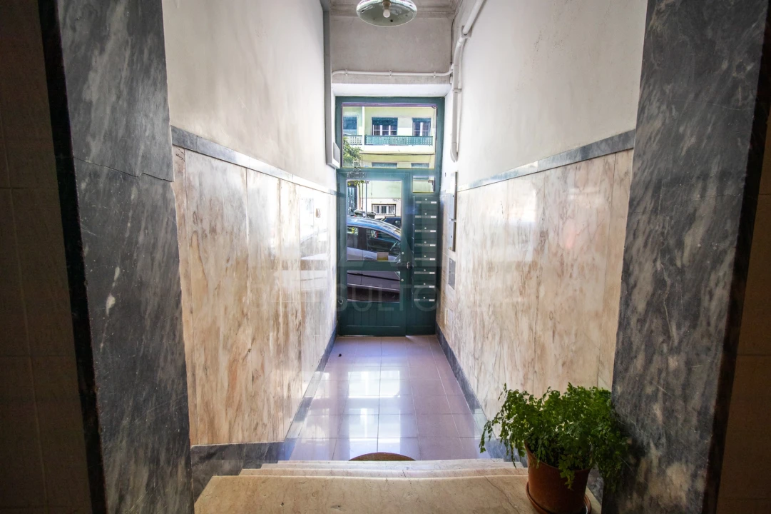 Apartamento T1 para Arrendamento em São Vicente Foto 2